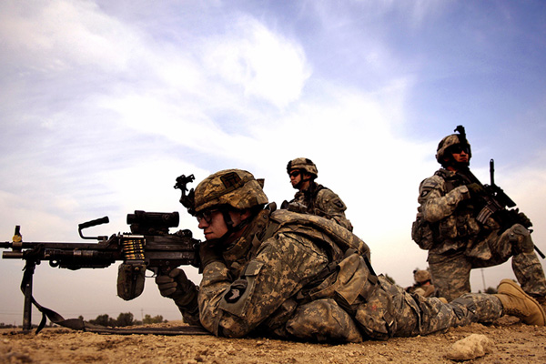 Pentagon: ABD'nin tahtı sarsılıyor...