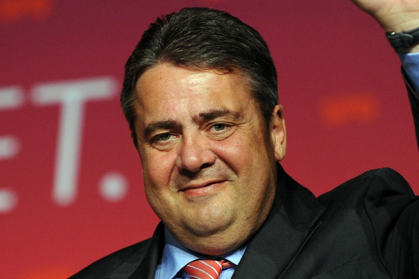 'Almanya Ekim’deki seçimler için pazar oluşturmaya çalışıyor...'