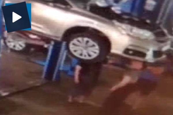 Tamirhanede korkunç kaza