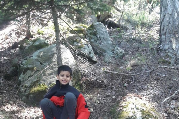 Geceyi uçurumun kenarında uyuyarak geçirmiş