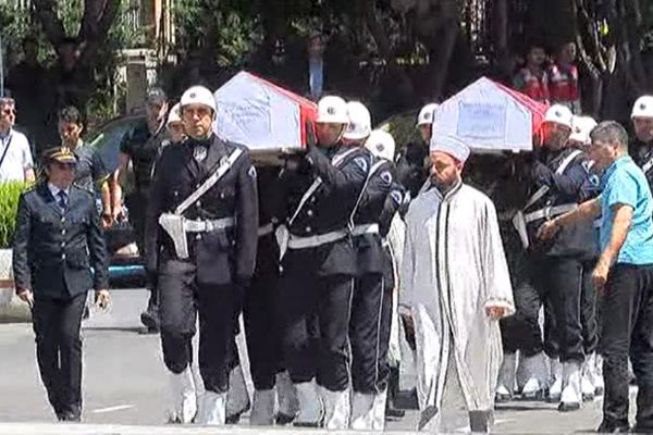 Bayrampaşa şehitleri için İstanbul Emniyeti'nde tören