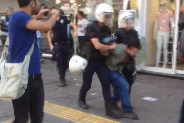 Ankara'da Gülmen ve Özakça eyleminde 47 gözaltı