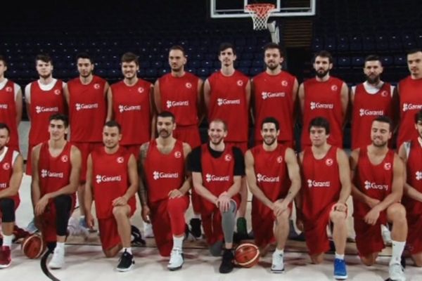 A Milli Erkek Basketbol Takımı İtalya'ya gitti