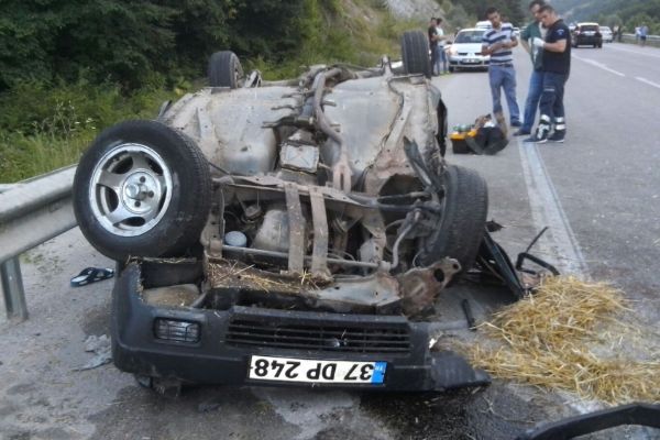 Sinop'ta trafik kazası: 1 ölü, 3 yaralı