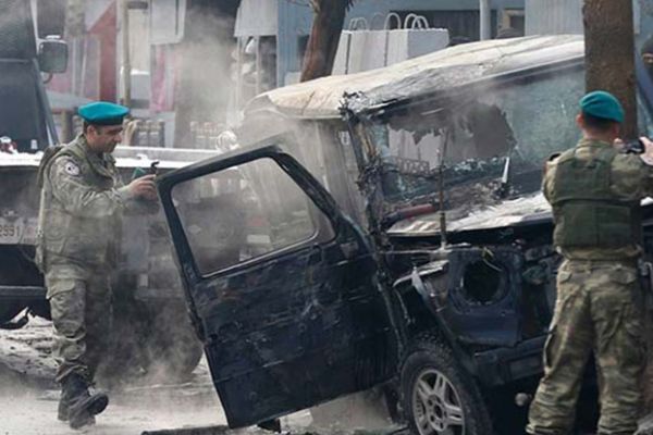 Kabil'de bombalı saldırı: 2 ölü