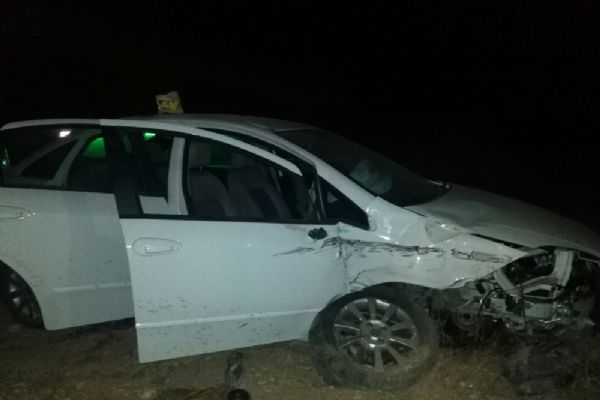 Otomobille minibüs çarpıştı: 8 yaralı