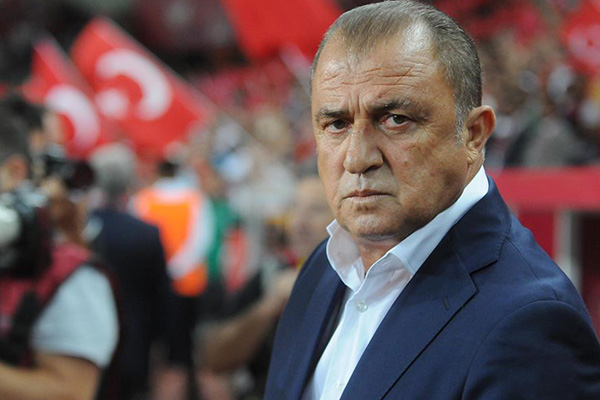 Rüştü Reçber'den Fatih Terim'e: Gururunuzla bırakın