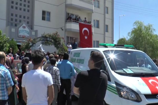 İstanbul şehidi son kez baba evinde