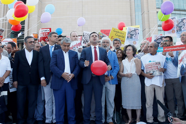 'Cumhuriyet' davası başladı