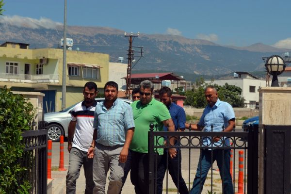 8 göçmen kaçakçısı yakalandı