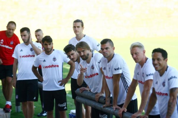 Beşiktaş çalışmaya devam etti