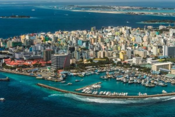 Ordu parlamentoya kilit vurdu! Ülke şokta