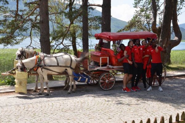 Sivasspor, Abant'ta stres attı