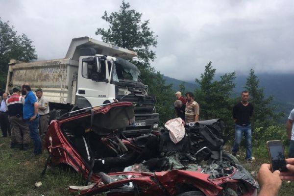 Cankurtaran Geçidi'nde feci kaza: 3 ölü, 3 yaralı