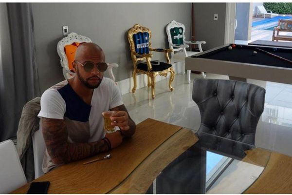 Melo'nun Galatasaray ve çay aşkı