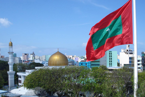 Maldivler ordusu parlamentoyu mu kapattı?