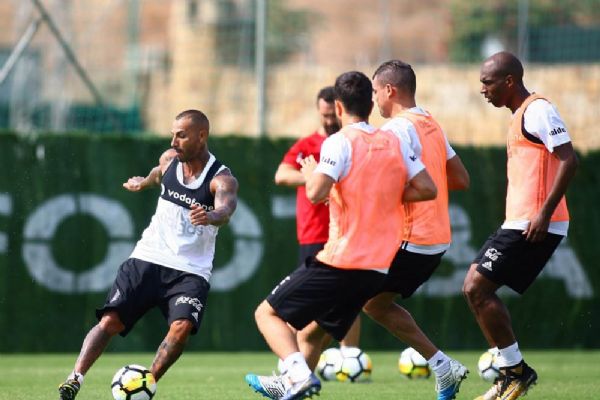 Beşiktaş İspanya'da hazırlıklarını devam ediyor