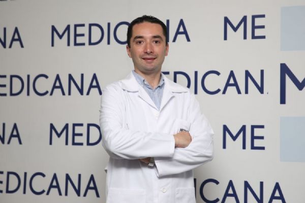 Uzmanlardan hepatitin bulaşma yolları ve tedavi uyarısı