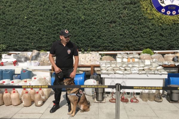 Sakarya'da çiftlikte 1 ton 400 kilo eroin ele geçirildi