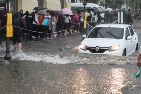 AKOM uyardı: Kartal, Pendik, Adalar, Tuzla...