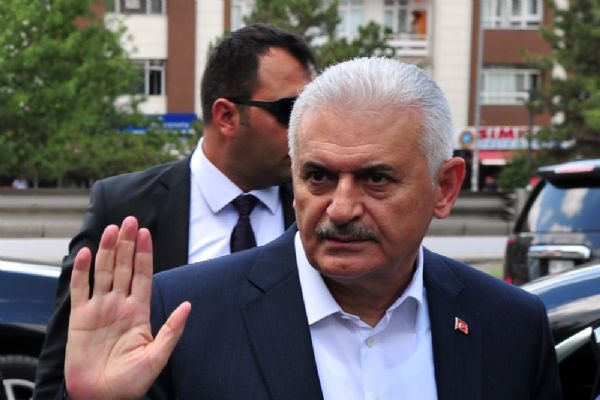 Başbakan Binali Yıldırım cuma namazını Gölbaşı'nda kıldı