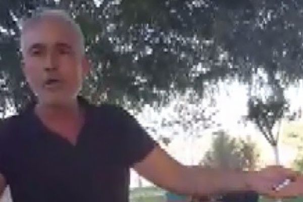 'Parasını verir köpekleri zehirlerim'