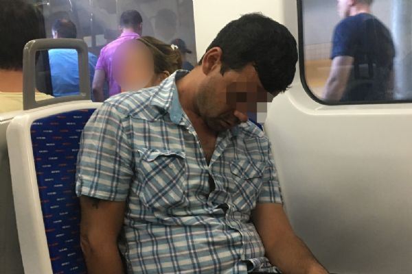 Bonzai içen genç yolcuların çabasına rağmen uyandırılamadı