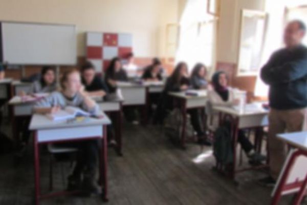 Sözleşmeli öğretmenler konusunda karar verildi!