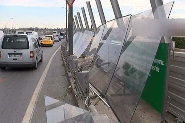 Haliç Köprüsü'ne 'ses ve güvenlik bariyerleri' yerleştiriliyor