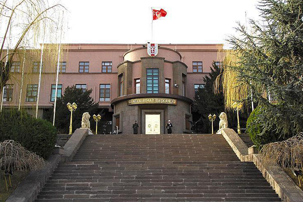 O askerlerin Suriyelilere şiddet görüntüleri yurt dışından servis edilmiş