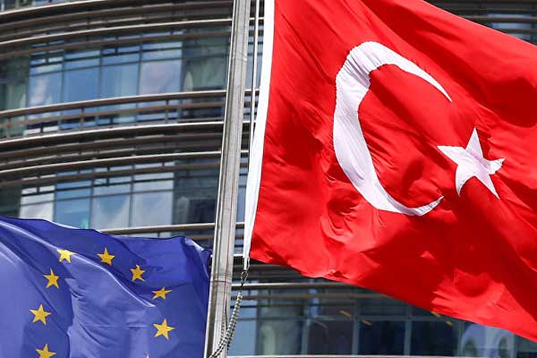 AB'den Almanya'ya yanıtı