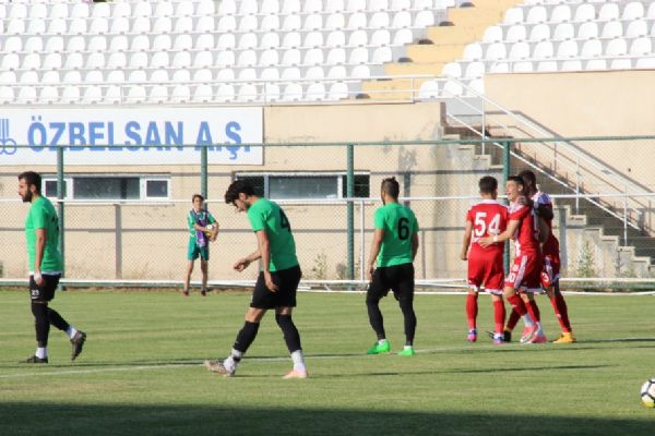 Sivasspor hazırlık maçını 3 golle yendi