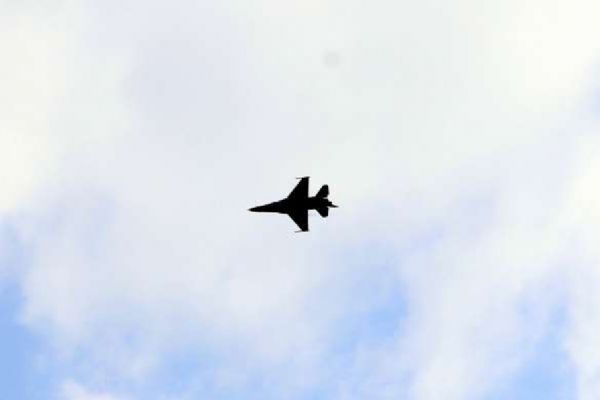 NATO'dan Rus jetlerini engelledi