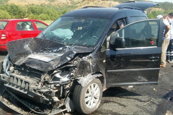 Elazığ'da trafik kazası: 12 kişi yaralı