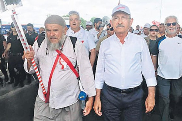 Oğlu darbeci çıktı!