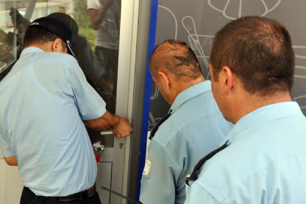 Büyükerşen'e saldıran şahsın iş yerleri kapandı