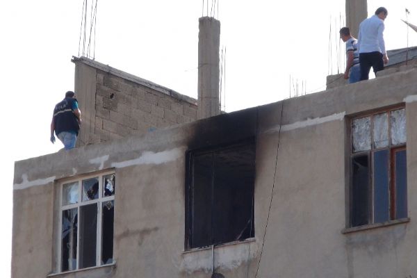 Mersin'de ki bu ev 2 çocuğa mezar oldu