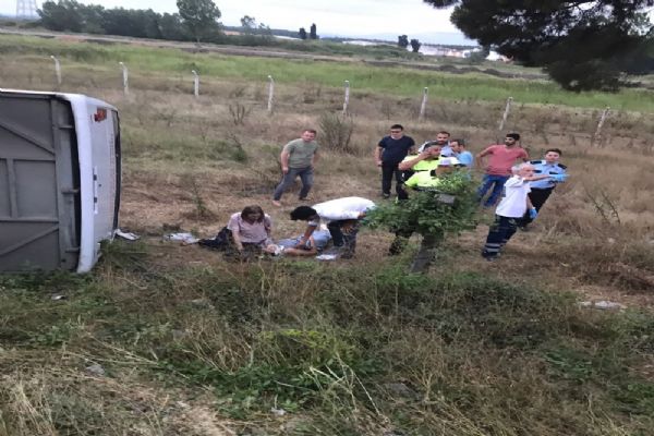 Samsun'da midibüs tırla çarpıştı: 30 yaralı