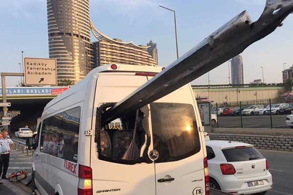 Kadıköy'de akılalmaz kaza!