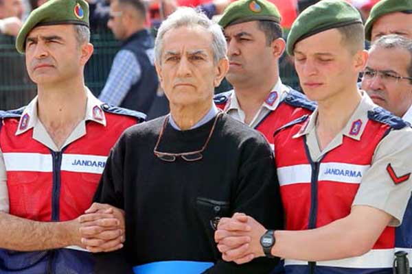 Akın Öztürk: Keşke ölseydim