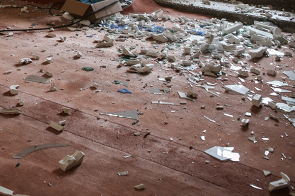 Libya'da cami önünde patlama!