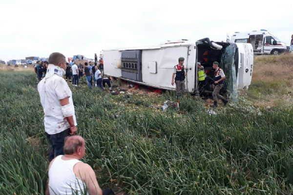Amasya'da feci kaza: 5 ölü, 30 yaralı