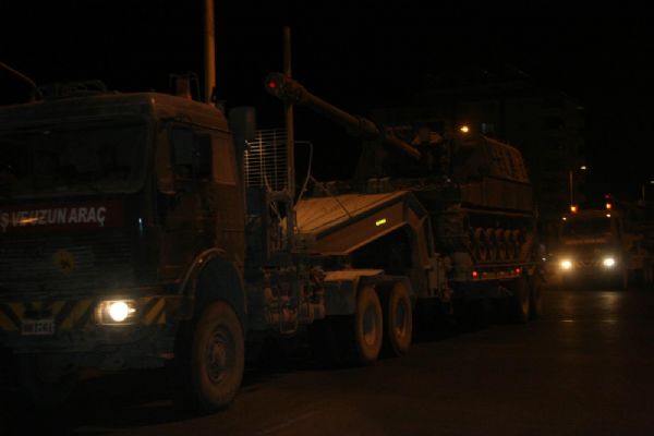 Suriye sınırına sevkiyat devam ediyor