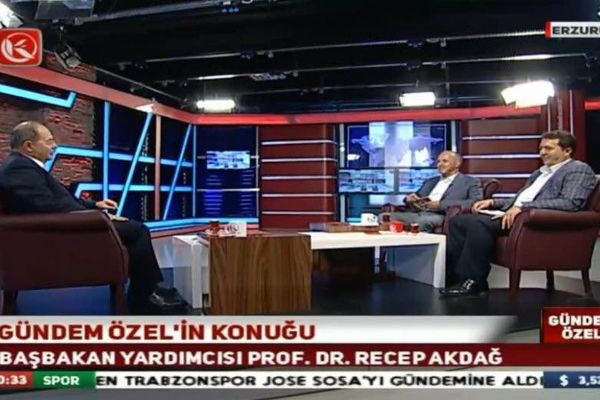 Recep Akdağ: 'Papaz nikah kıyıyor da müftü niye kıymasın'
