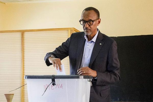 Ruanda'da seçimler devam ediyor