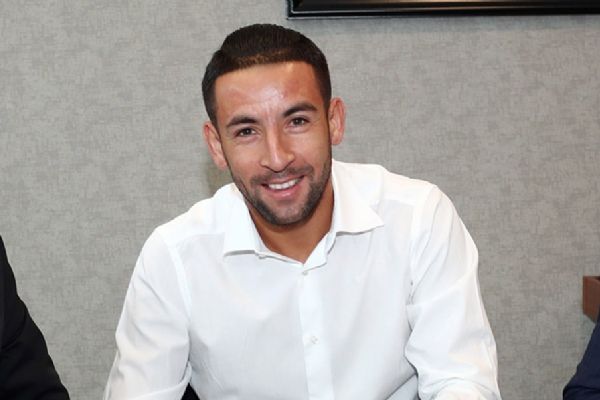 Isla: 'Şampiyonluklar kazanmaya geldim'