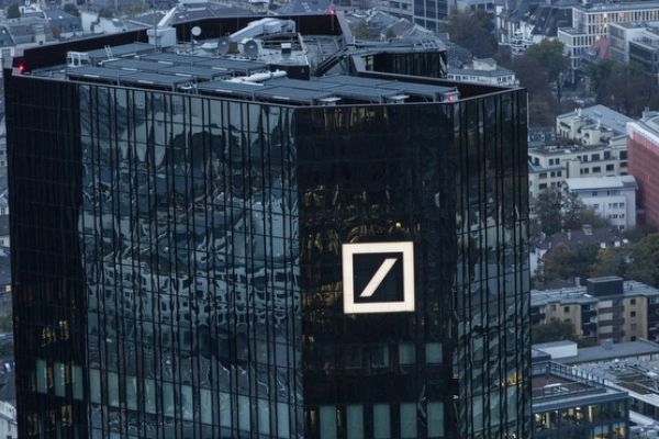Deutsche Bank tavsiyelerini değiştirdi