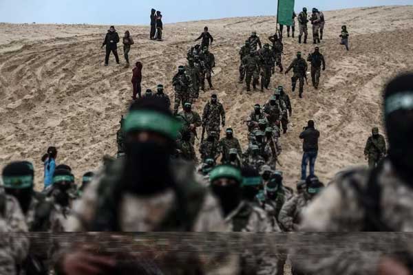 Hamas'tan Riyad gazetesine 'terörist' tepkisi