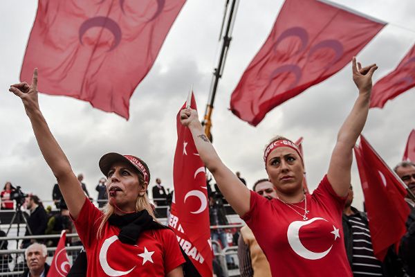 MHP'de 41 kişi daha istifa dilekçesini sundu