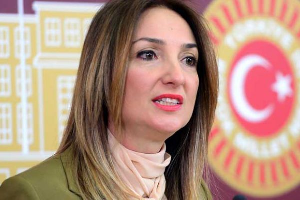 Nazlıaka, Akşener'in partisine mi gidiyor?